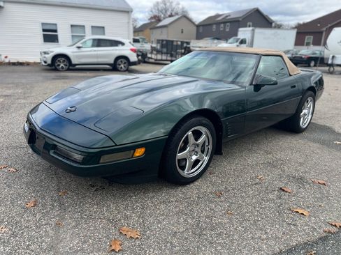 Used 1996 Chevrolet Corvette image 2