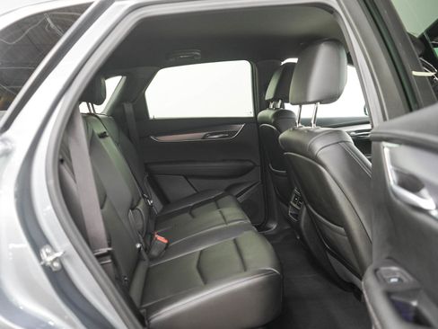 Used 2022 Cadillac XT5 Luxury AWD/4WD image 12