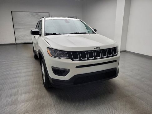 Used 2018 Jeep Compass Sport AWD/4WD image 14