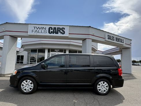 Used 2015 Dodge Grand Caravan SE w/ Quick Order Package 29E SE FWD image 8