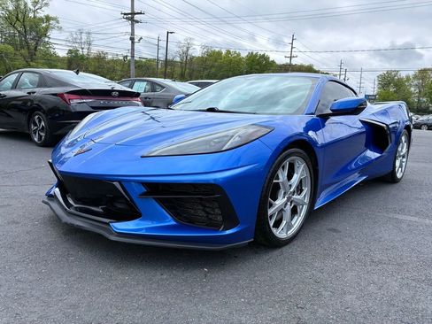 Used 2020 Chevrolet Corvette Stingray Coupe w/ Z51 Performance Package RWD image 3