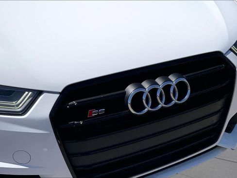 Used 2017 Audi S6 Premium Plus AWD/4WD image 29