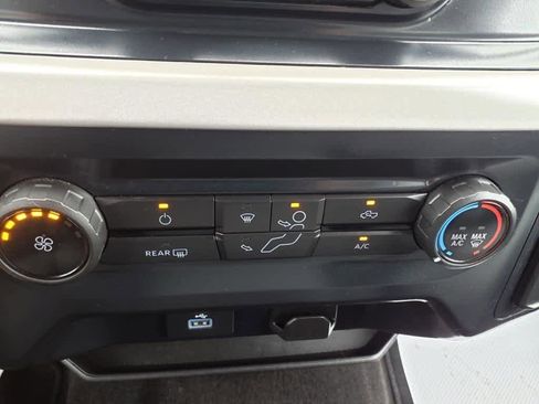 Used 2023 Ford F150 XLT AWD/4WD image 15