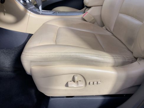 Used 2011 Subaru Tribeca Limited w/ PWR Moonroof & Navigation Pkg image 11