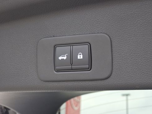 Used 2025 Nissan Murano SV AWD/4WD image 23