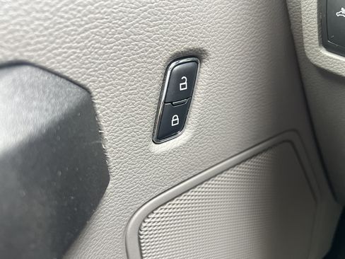 Used 2017 Ford F350 XL w/ Power Equipment Group AWD/4WD image 52