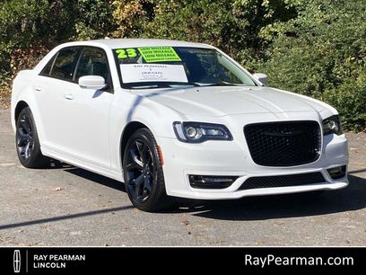 Used 2023 Chrysler 300 Touring L w/ Comfort Group