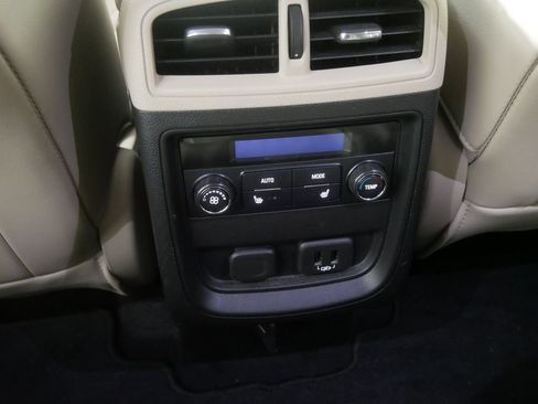 Used 2019 Buick Envision Premium AWD/4WD image 21