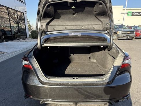 Used 2021 Toyota Camry SE image 26