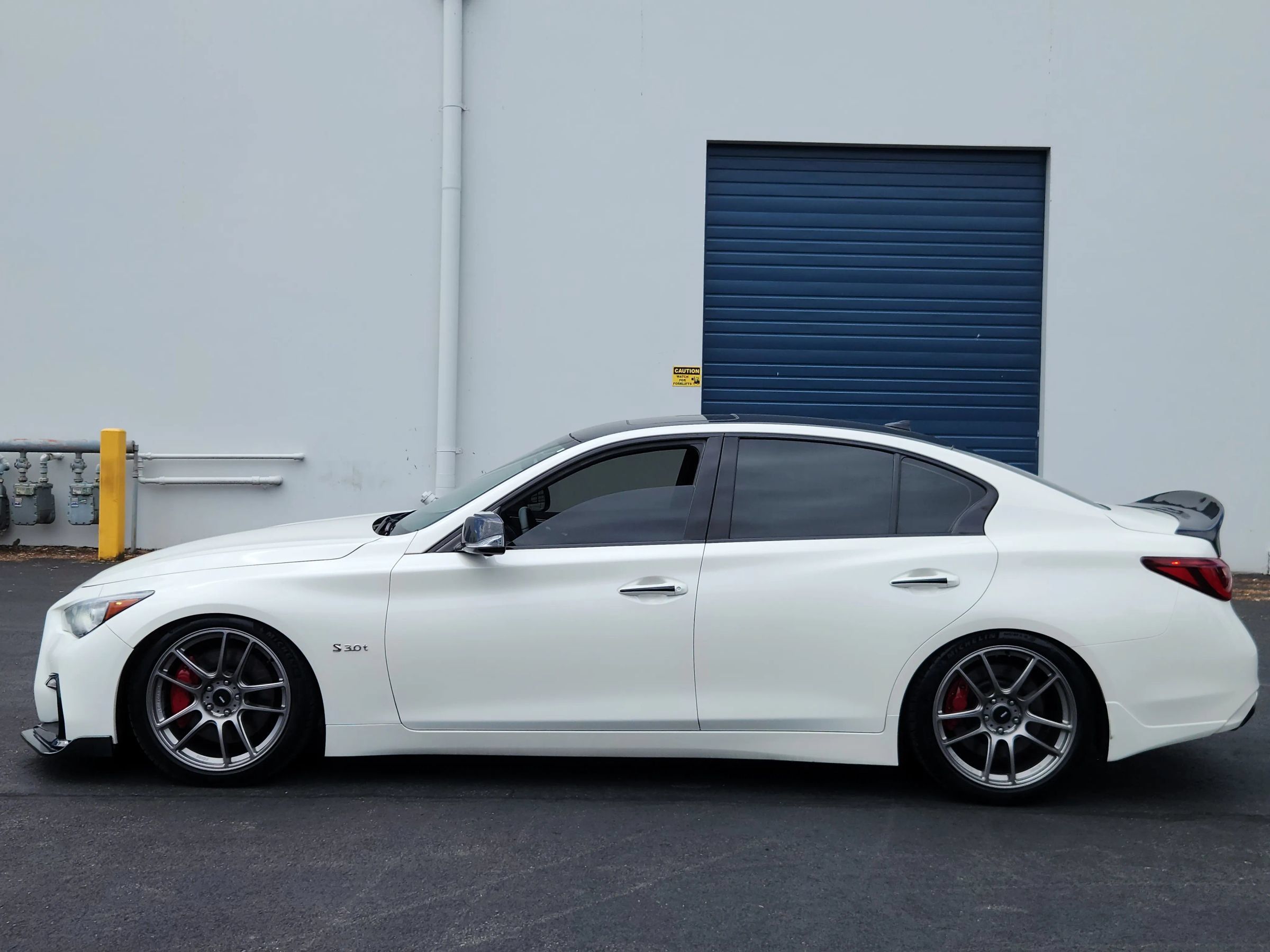 Used 2019 INFINITI Q50 Red Sport 400 AWD/4WD image 2