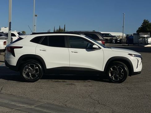 New 2026 Chevrolet Trax LT FWD image 12