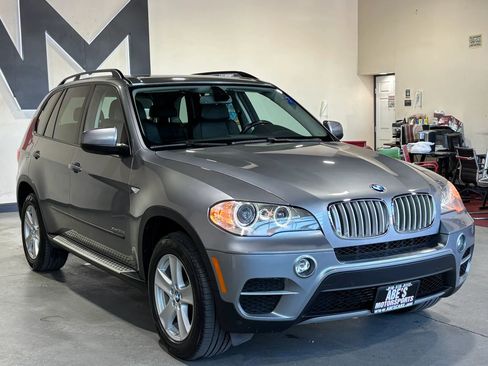 Used 2012 BMW X5 xDrive35d AWD/4WD image 3