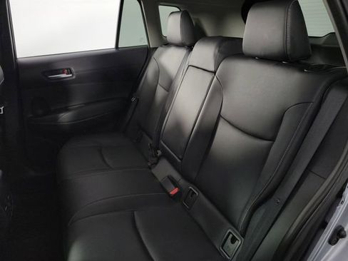 Used 2024 Toyota Corolla Cross XLE w/ Convenience Package AWD/4WD image 17