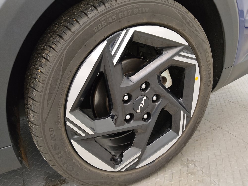 Used 2025 Kia K4 EX FWD image 31