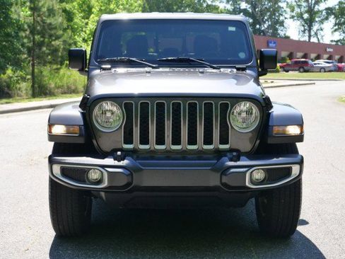 Used 2022 Jeep Gladiator Overland w/ Popular Equipment Package AWD/4WD image 5