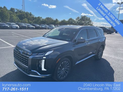 Used 2023 Hyundai Palisade Calligraphy w/ Cargo Package AWD/4WD image 1