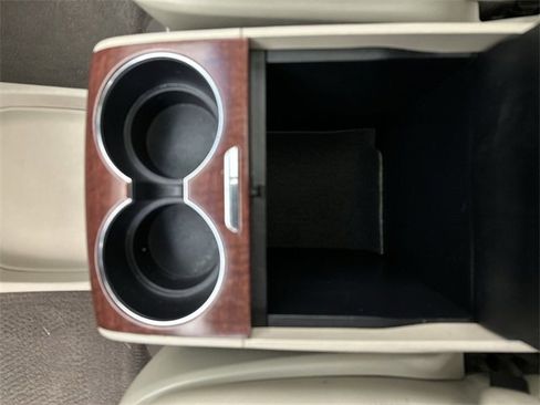 Used 2011 Toyota Sienna XLE w/ Premium Pkg image 21