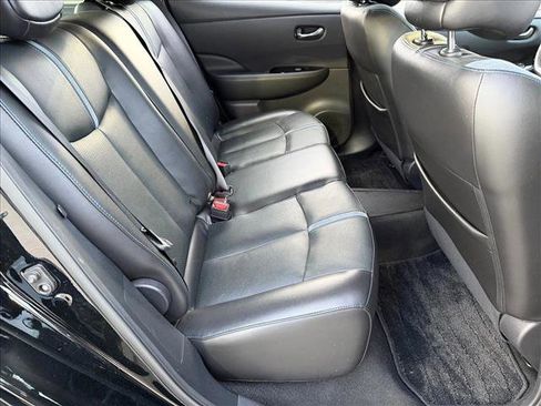 Used 2019 Nissan Leaf SL Plus w/ Protection Package FWD image 18