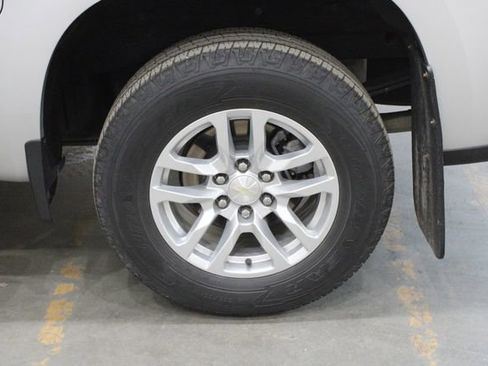 Used 2019 Chevrolet Silverado 1500 LTZ w/ LTZ Convenience Package AWD/4WD image 43