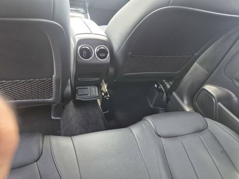 Used 2025 Mercedes-Benz GLA 250 image 27