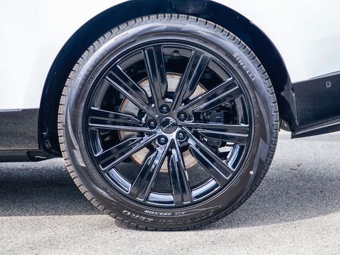 New 2026 Land Rover Range Rover SE AWD/4WD image 8