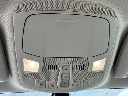 Used 2018 Ford Fusion Energi Titanium FWD image 27