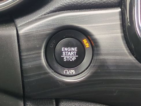 Used 2022 Jeep Grand Cherokee Altitude image 30