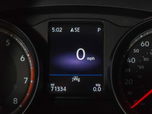 Used 2021 Volkswagen Atlas SE image 30