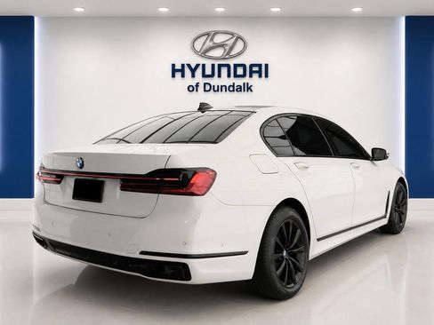 Used 2020 BMW 740i xDrive w/ Cold Weather Package AWD/4WD image 4