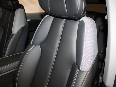 New 2026 Cadillac Optiq Luxury 1 image 5