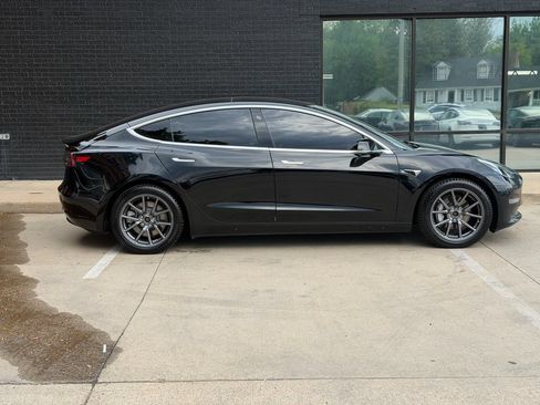 Used 2020 Tesla Model 3 Long Range AWD/4WD image 5