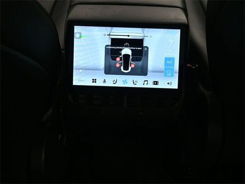 Used 2022 Tesla Model 3 Performance image 23