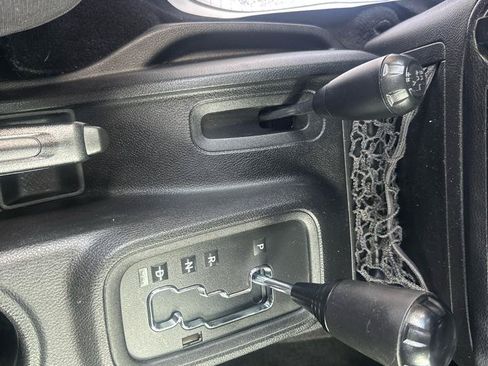 Used 2014 Jeep Wrangler Sport AWD/4WD image 14