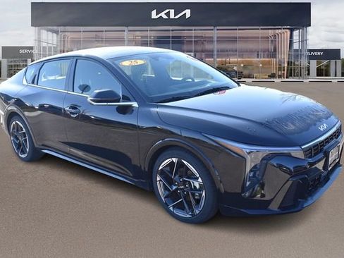 New 2025 Kia K4 GT-Line w/ GT-Line Sunroof Package image 11
