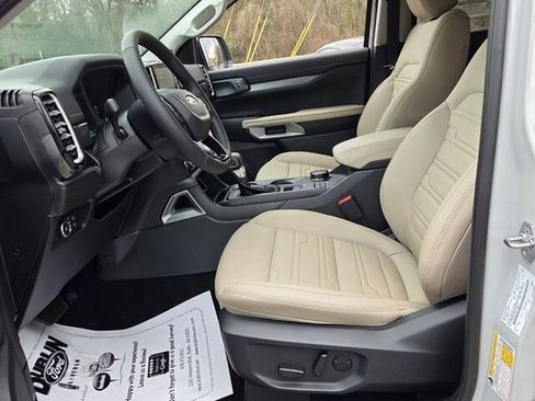 New 2026 Ford Ranger Lariat w/ Chrome Accent Package image 6