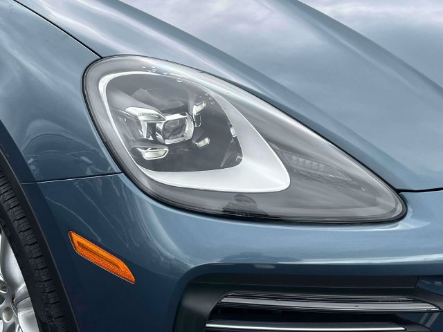 Used 2020 Porsche Cayenne AWD/4WD image 9