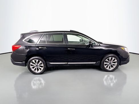 Used 2018 Subaru Outback 2.5i Touring AWD/4WD image 11