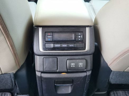 Used 2019 Subaru Ascent Premium AWD/4WD image 29