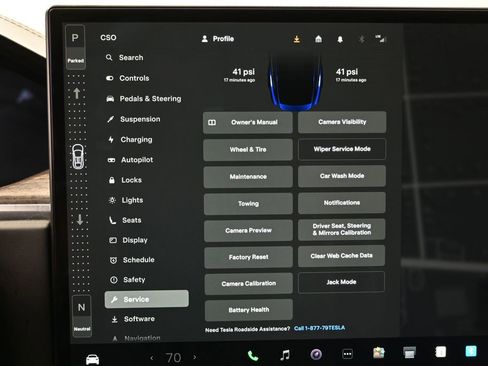 Used 2022 Tesla Model X image 27