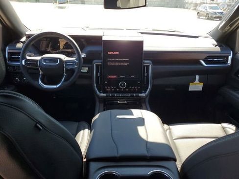 New 2026 GMC Yukon XL Denali image 12