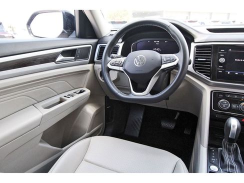 Used 2022 Volkswagen Atlas SE image 8