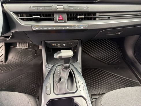 Used 2025 Kia K4 FWD image 18