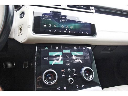 Used 2018 Land Rover Range Rover Velar R-Dynamic HSE image 21