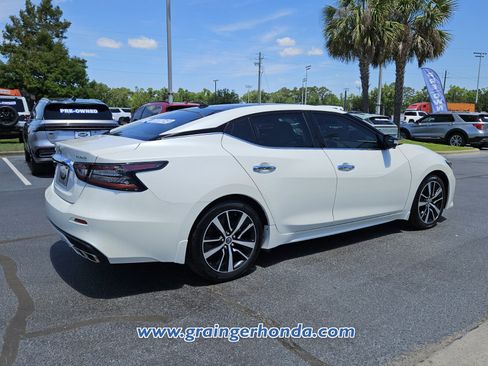 Used 2023 Nissan Maxima Platinum w/ Sport Mat Group FWD image 5