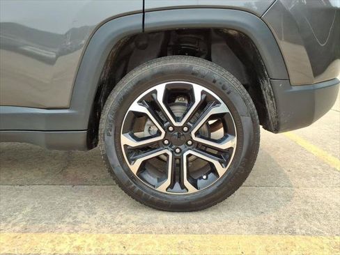 Used 2023 Jeep Compass Limited AWD/4WD image 8