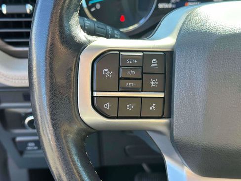 Used 2024 Ford Expedition Limited image 21