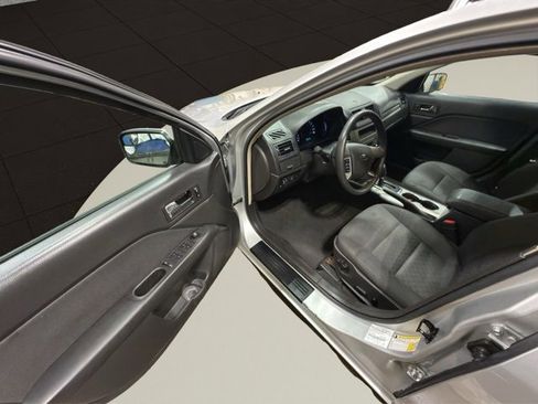 Used 2011 Ford Fusion SE image 9