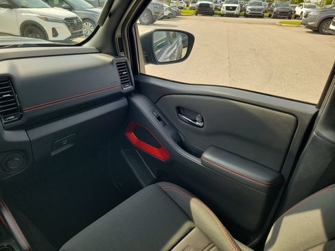 Used 2024 Nissan Frontier Pro-X w/ Technology Package RWD image 14