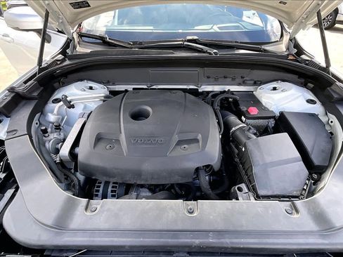 Used 2018 Volvo XC60 T5 R-Design w/ Convenience Package image 29