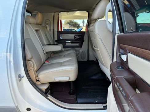 Used 2014 RAM 3500 Laramie image 15